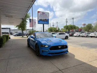 2022 Ford Mustang EcoBoost