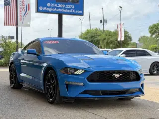2022 Ford Mustang EcoBoost