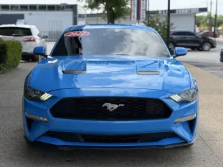 2022 Ford Mustang EcoBoost