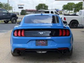 2022 Ford Mustang EcoBoost