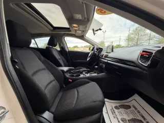 2015 Mazda MAZDA3 i Touring
