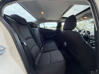 2015 Mazda MAZDA3 i Touring