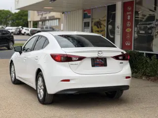 2015 Mazda MAZDA3 i Touring