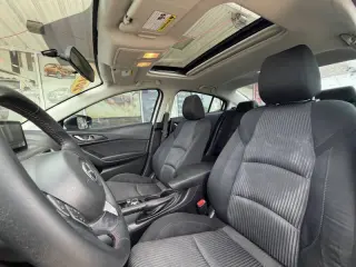 2015 Mazda MAZDA3 i Touring