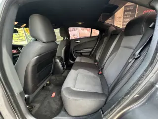 2016 Dodge Charger SE