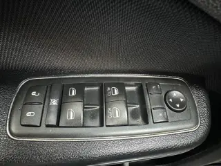 2016 Dodge Charger SE