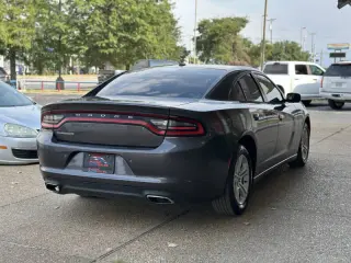 2016 Dodge Charger SE