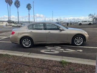 2009 INFINITI G37 Sedan Journey