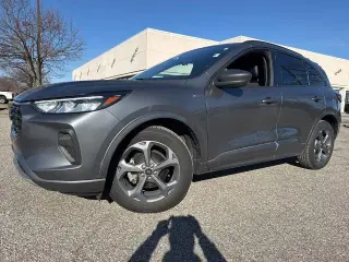 Ford Escape Hybrid 2023 ST-Line SUV de 4 puertas