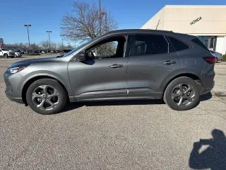 Ford Escape Hybrid 2023 ST-Line SUV de 4 puertas