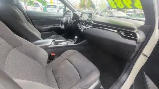 2018 Toyota C-HR XLE Premium