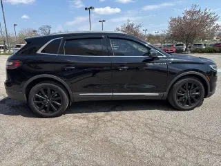 Lincoln Nautilus 2023 AWD Reserve 4dr SUV