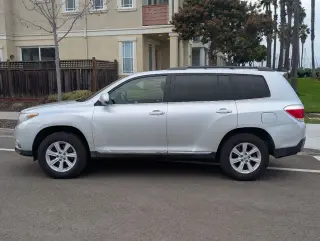 2013 Toyota Highlander Plus
