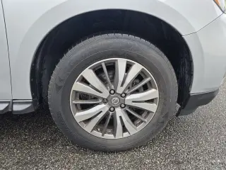 2019 Nissan Pathfinder SV