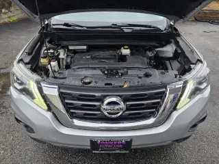 2019 Nissan Pathfinder SV