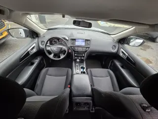 2019 Nissan Pathfinder SV