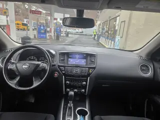 2019 Nissan Pathfinder SV