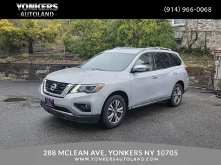 2019 Nissan Pathfinder SV