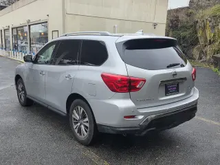 2019 Nissan Pathfinder SV