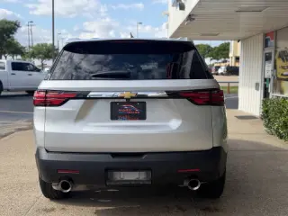 2022 Chevrolet Traverse LS
