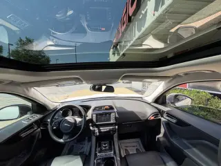 2018 Jaguar F-PACE 25t Premium