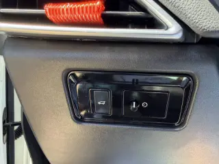 2018 Jaguar F-PACE 25t Premium