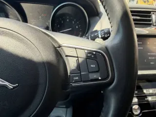 2018 Jaguar F-PACE 25t Premium