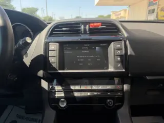 2018 Jaguar F-PACE 25t Premium