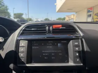 2018 Jaguar F-PACE 25t Premium