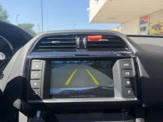 2018 Jaguar F-PACE 25t Premium