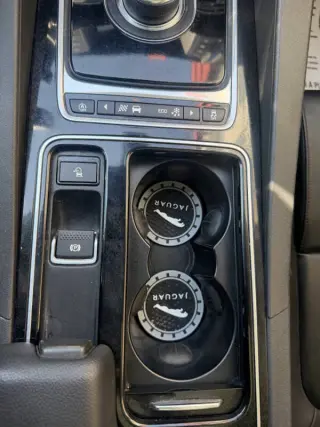 2018 Jaguar F-PACE 25t Premium