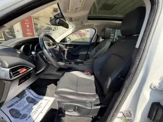 2018 Jaguar F-PACE 25t Premium
