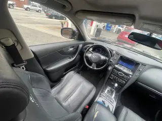 2013 INFINITI FX37 