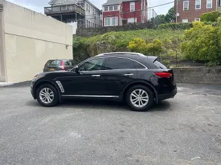 2013 INFINITI FX37 