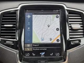 2016 Volvo XC90 T6 Momentum