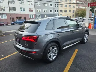 2018 Audi Q5 Premium