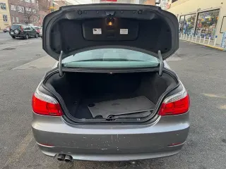 2009 BMW 5 Series 528i xDrive