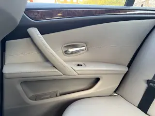 2009 BMW 5 Series 528i xDrive