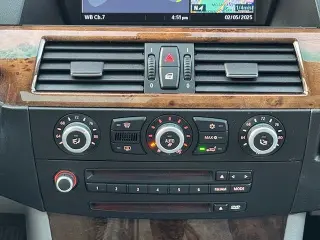 2009 BMW 5 Series 528i xDrive