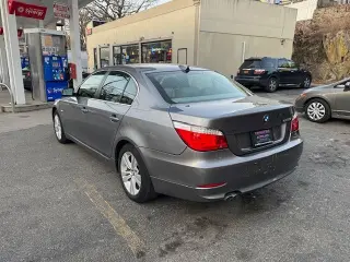 2009 BMW 5 Series 528i xDrive