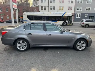 2009 BMW 5 Series 528i xDrive