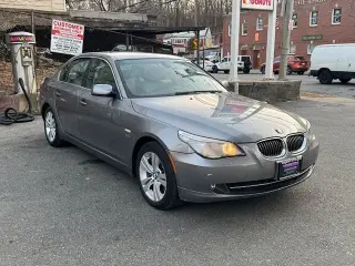 2009 BMW 5 Series 528i xDrive