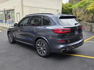 2020 BMW X5 M50i