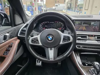 2020 BMW X5 M50i