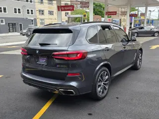2020 BMW X5 M50i