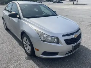 2013 Chevrolet Cruze LS Auto