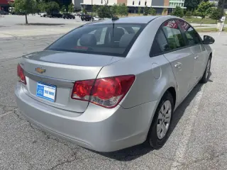 2013 Chevrolet Cruze LS Auto