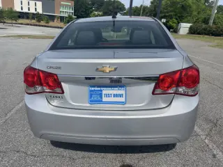 2013 Chevrolet Cruze LS Auto