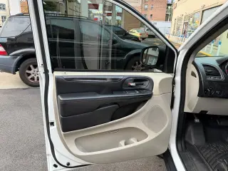 2016 Dodge Grand Caravan American Value Pkg