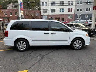 2016 Dodge Grand Caravan American Value Pkg